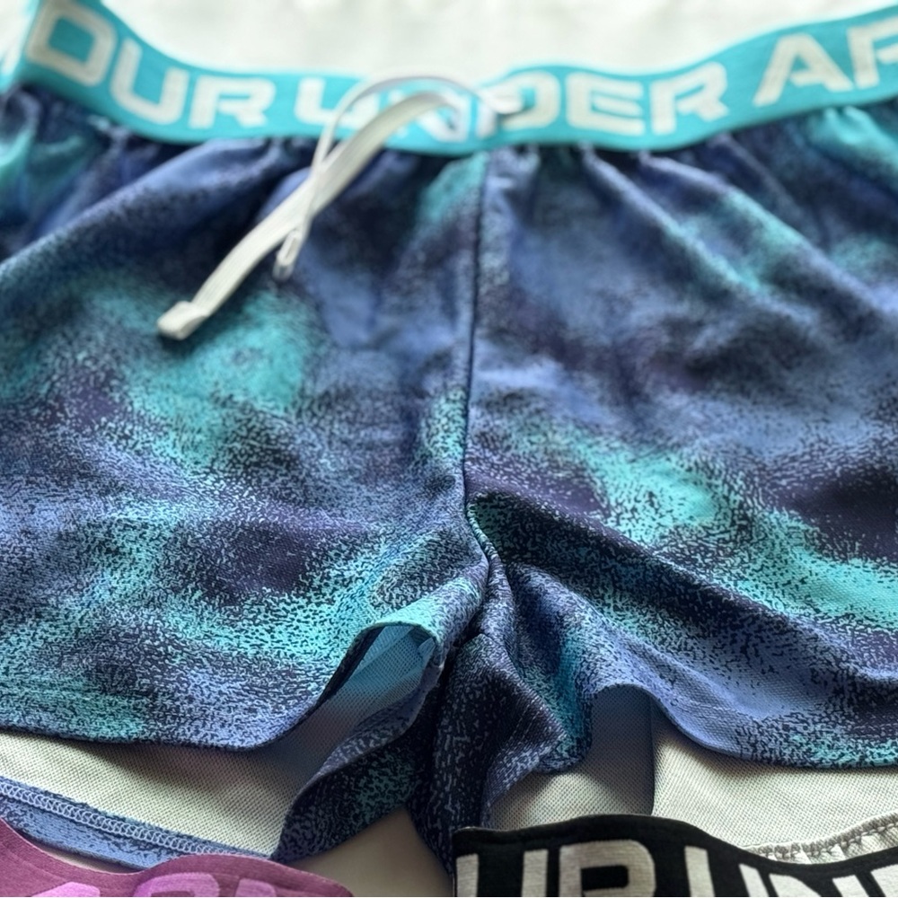 Under Armour Shorts Trio - Purple, Blue, Pink Camo (Size YL) Girl’s Clothing - Picture 4 of 11